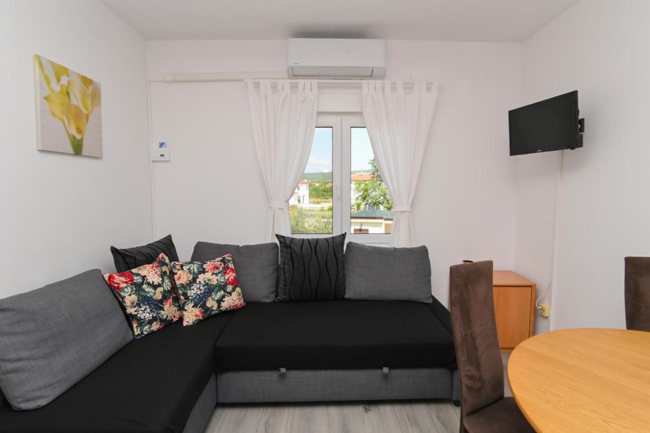 Apartments Basic Sveti Anton 88 مالينسكا المظهر الخارجي الصورة