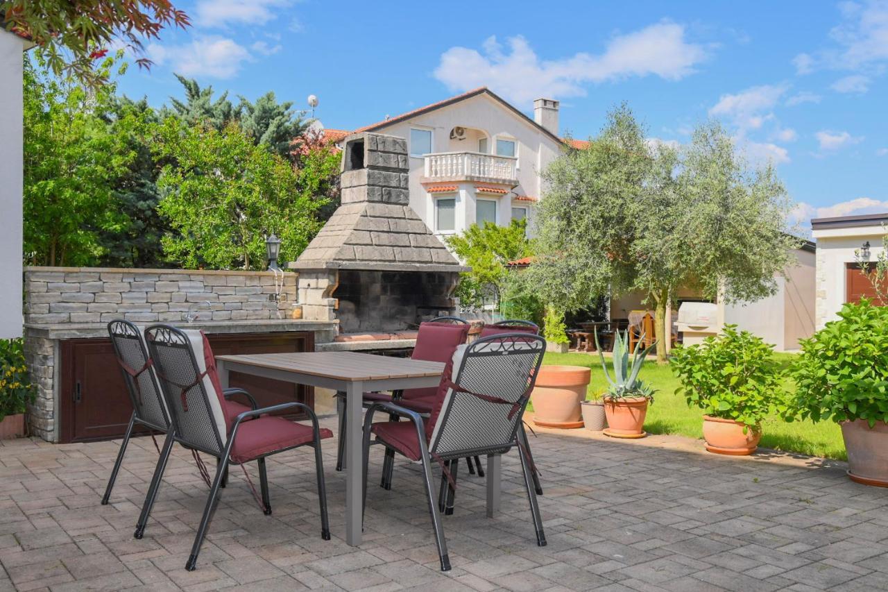Apartments Basic Sveti Anton 88 مالينسكا المظهر الخارجي الصورة